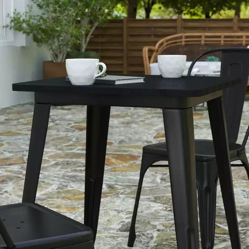 Table à manger intérieure/extérieure, plateau carré en polyrésine tout temps de 23,75 po avec base en acier